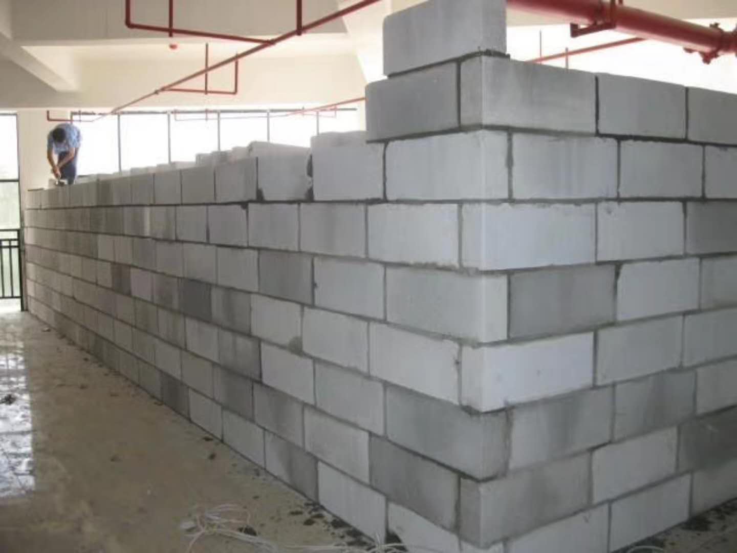 甘泉蒸压加气混凝土砌块承重墙静力和抗震性能的研究
